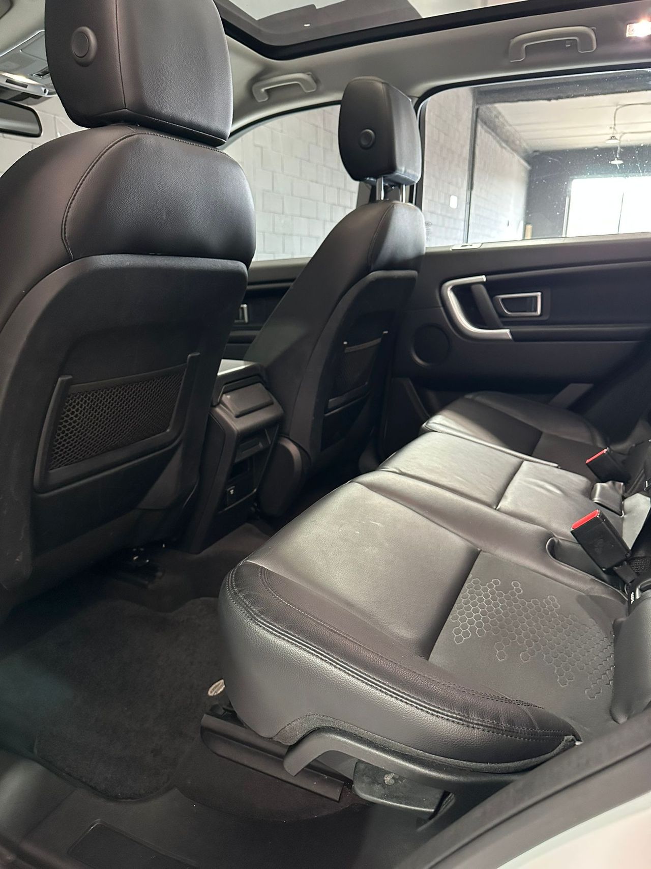 Land-Rover Discovery Sport 2.0L TD4 110kW (150CV) 4x4 HSE - Foto 11