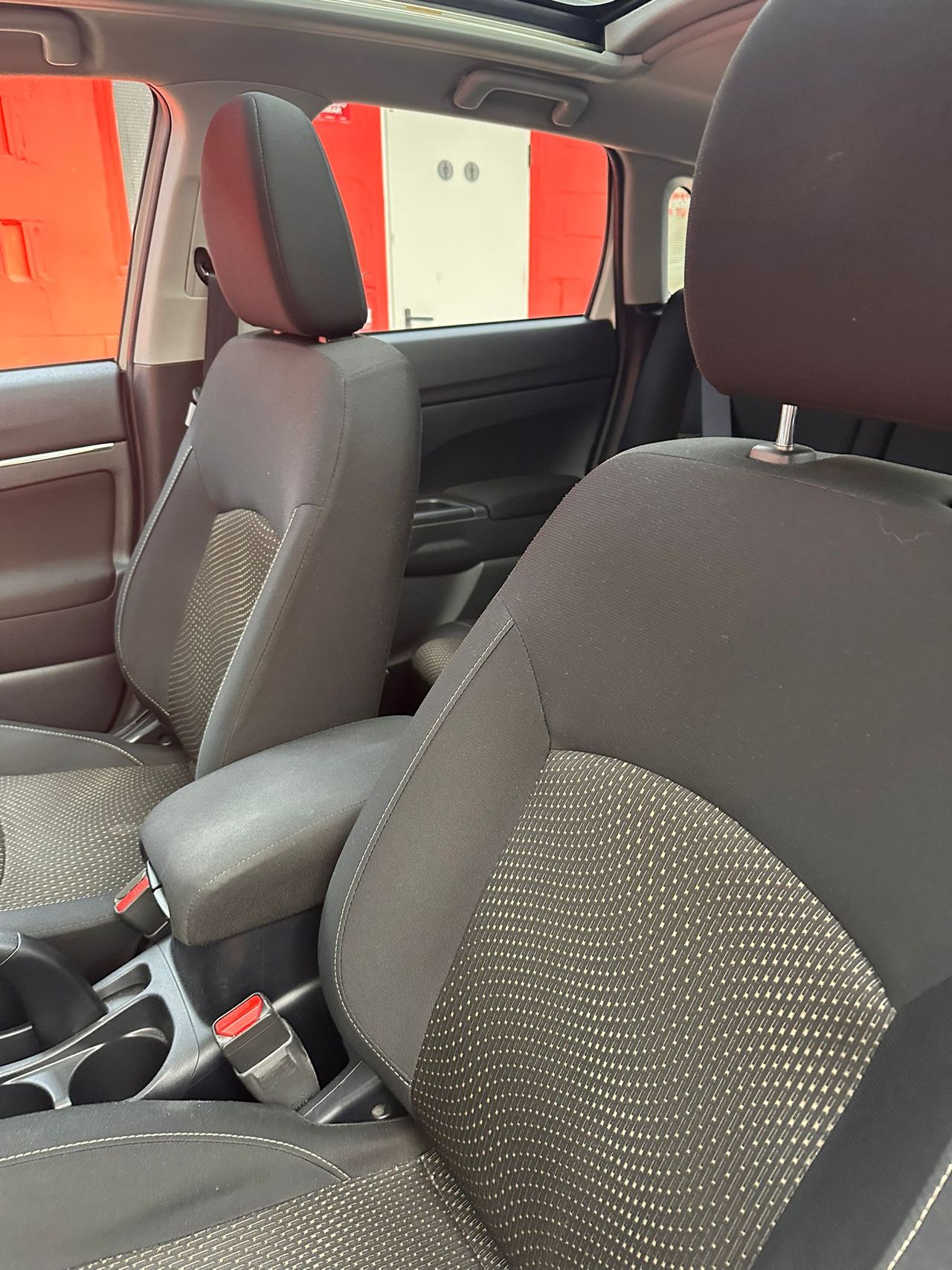 Mitsubishi ASX 200 DI-D Kaiteki 4WD - Foto 18