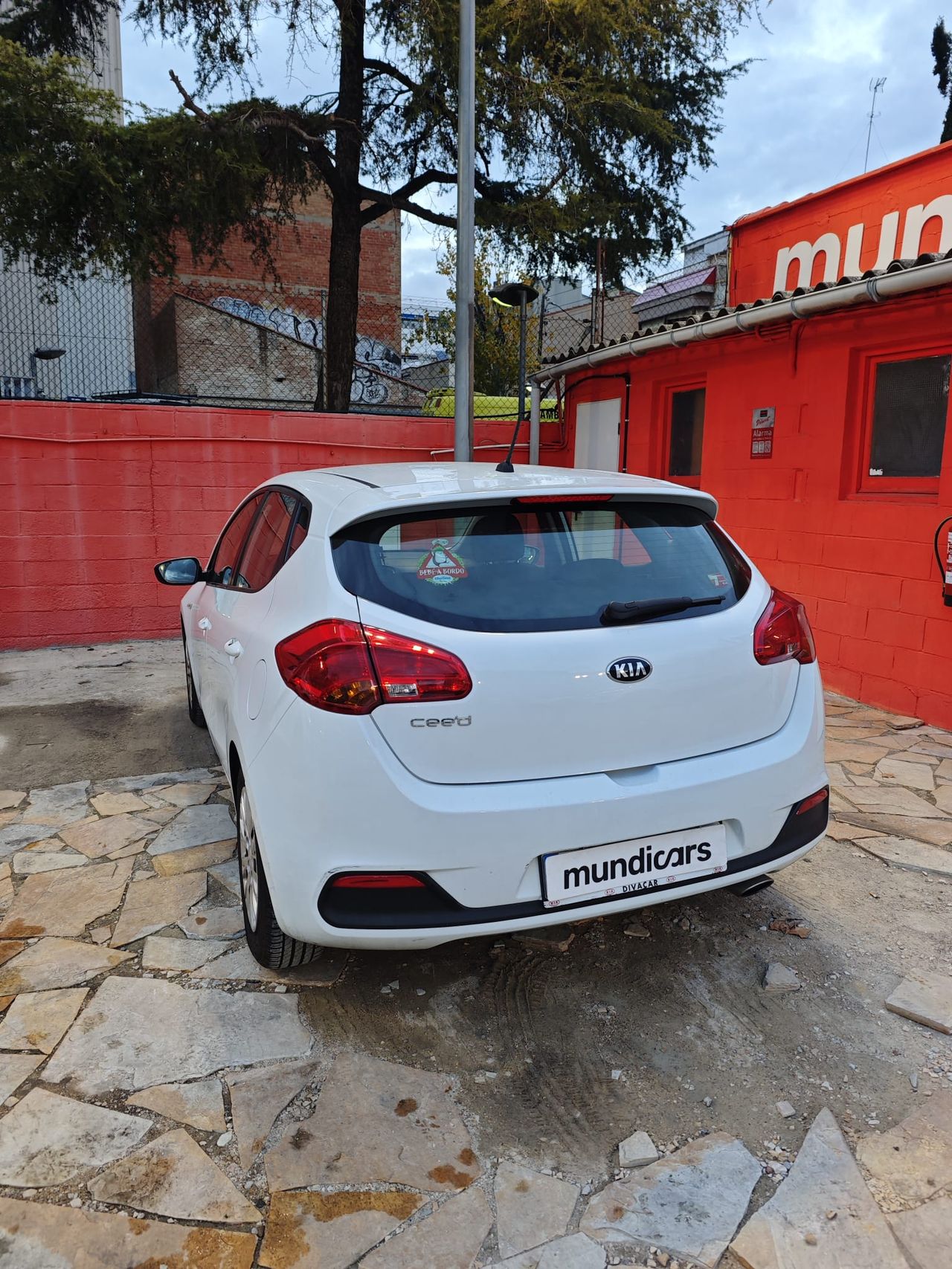 Kia Ceed 1.4 CVVT 100CV Drive - Foto 8
