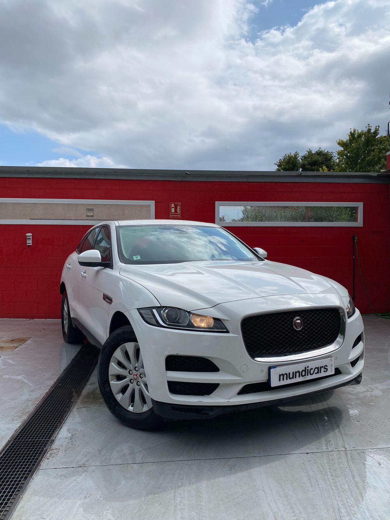 Jaguar F-Pace 2.0L i4D 132kW Portfolio Auto - Foto 7