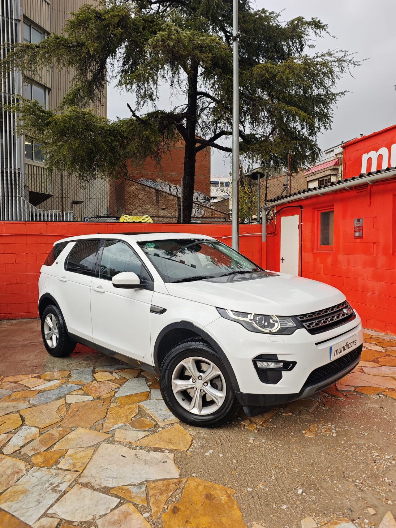 Land-Rover Discovery Sport 2.0L TD4 110kW (150CV) 4x4 HSE - Foto 5