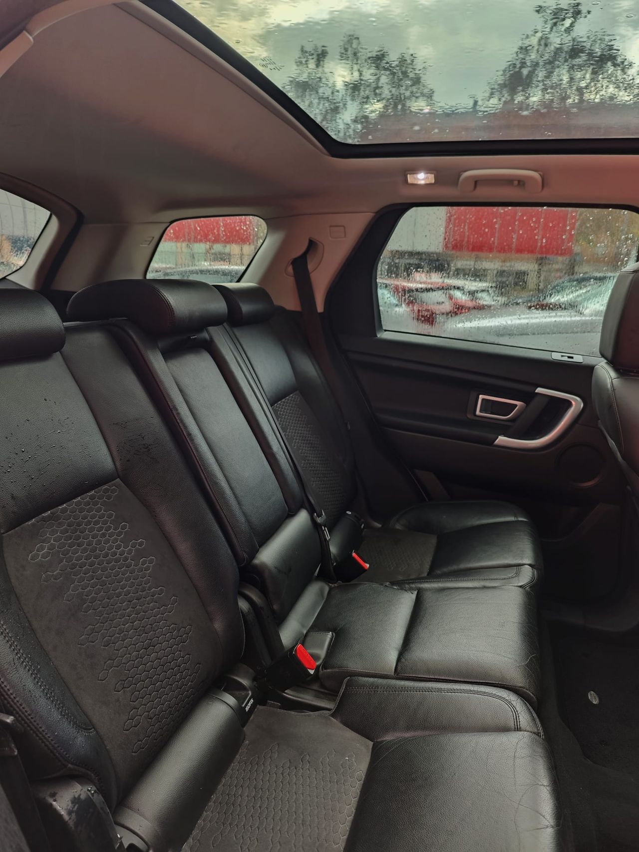 Land-Rover Discovery Sport 2.0L TD4 110kW (150CV) 4x4 HSE - Foto 15