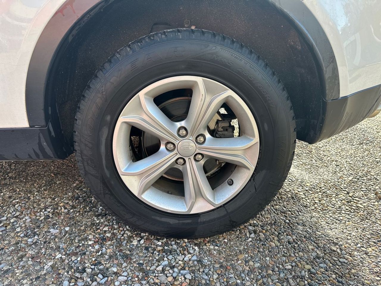 Land-Rover Discovery Sport 2.0L TD4 110kW (150CV) 4x4 HSE - Foto 20