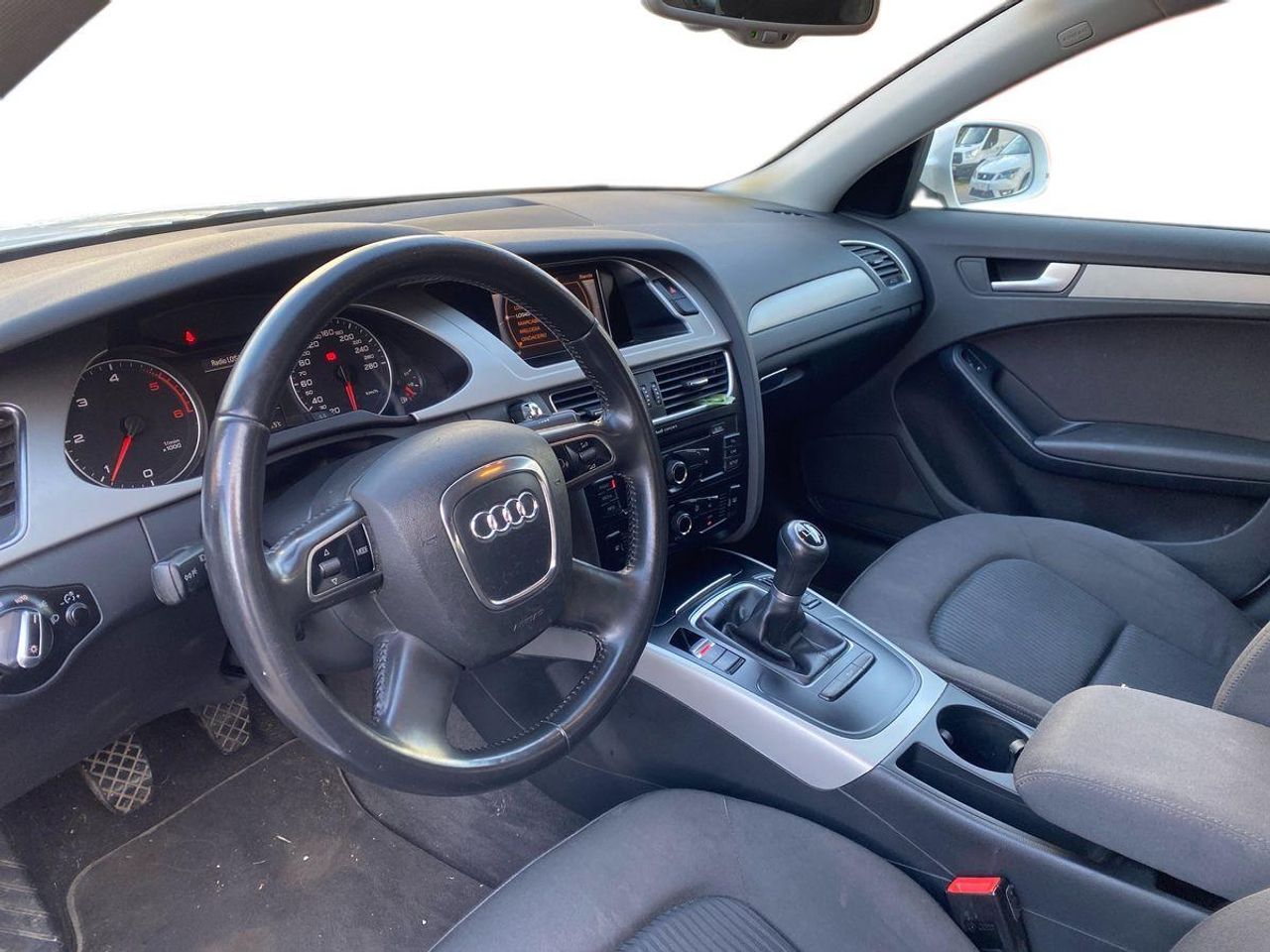Audi A4 2.0 TDI e 136cv DPF - Foto 11