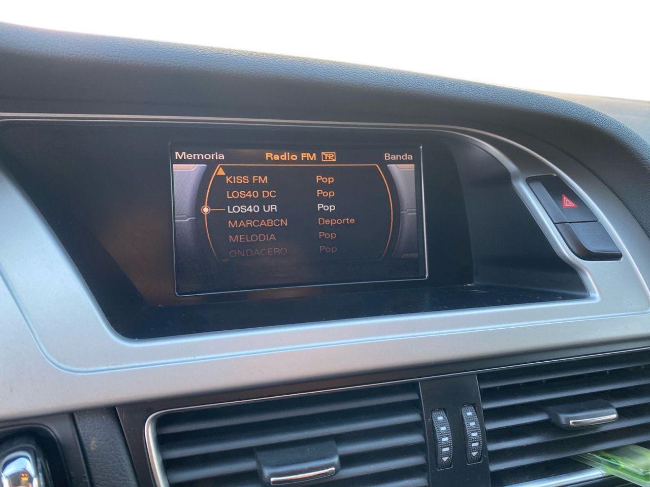 Audi A4 2.0 TDI e 136cv DPF - Foto 19