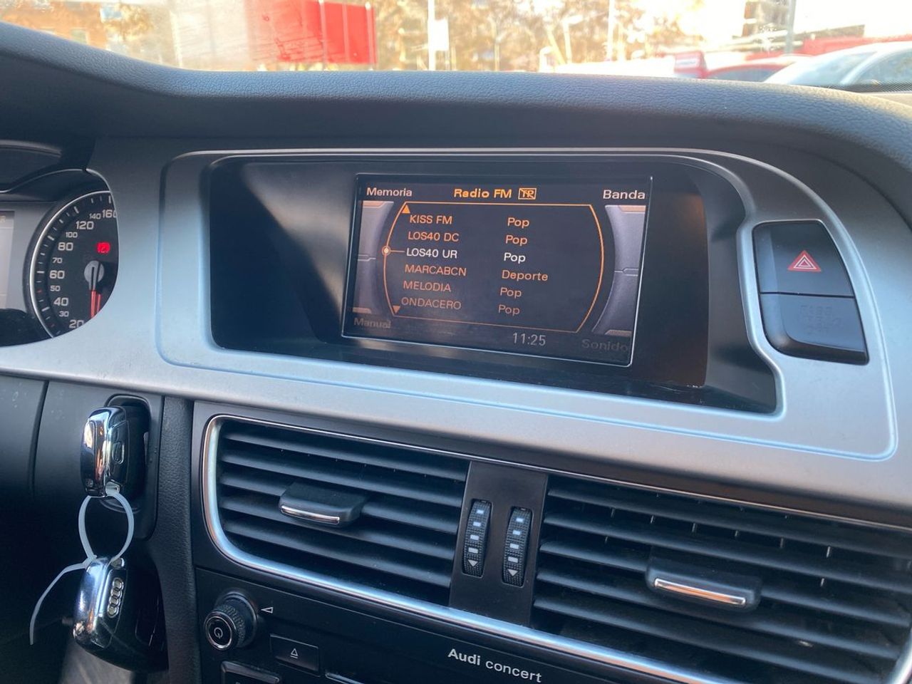 Audi A4 2.0 TDI e 136cv DPF - Foto 17