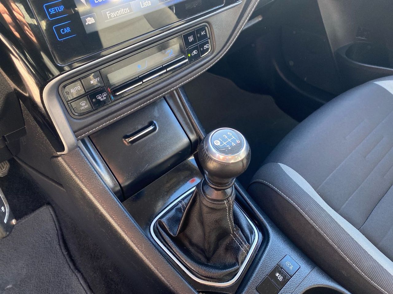 Toyota Auris 1.2 120T Active - Foto 13