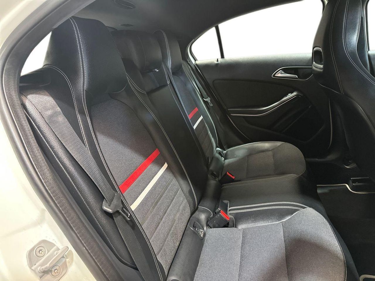 Mercedes Clase A A 180 BlueEFFICIENCY Style - Foto 18