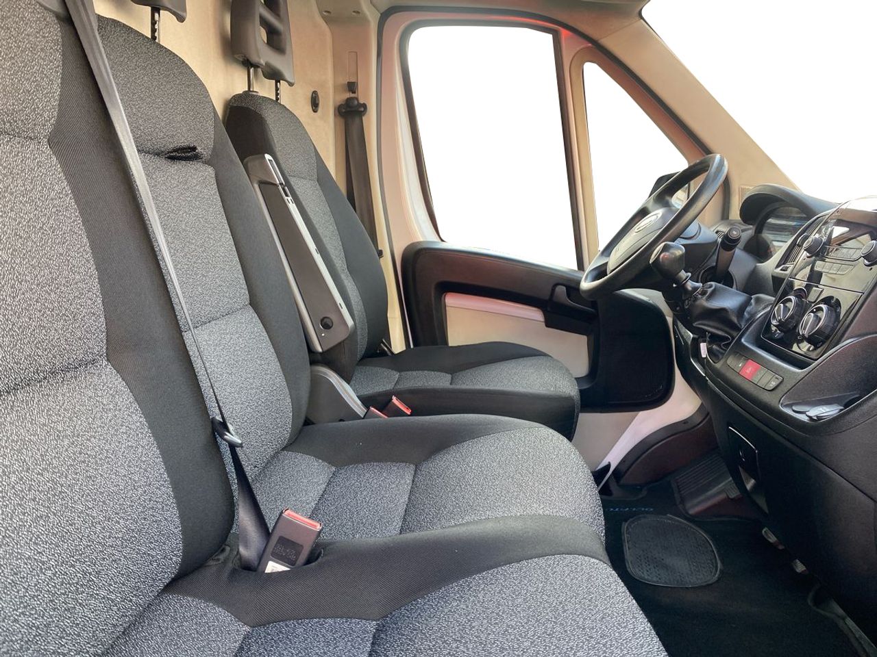 Fiat Ducato FURGÓN 30 L1H1 120CV - Foto 17