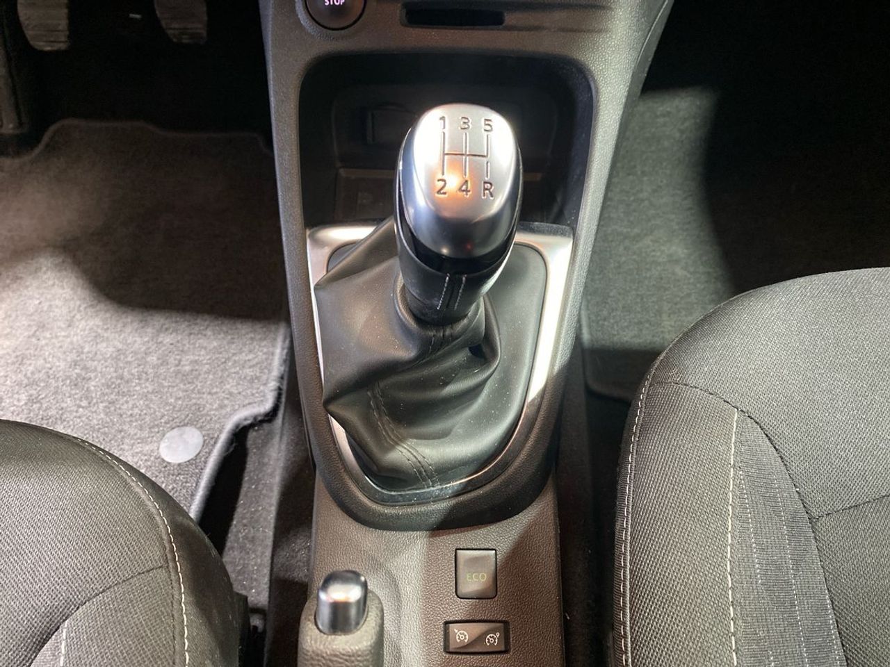 Renault Captur Limited Energy TCe 66kW (90CV) - Foto 13