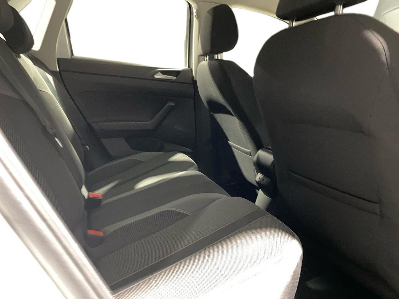 Volkswagen Polo Advance 1.6 TDI 70kW (95CV) - Foto 18