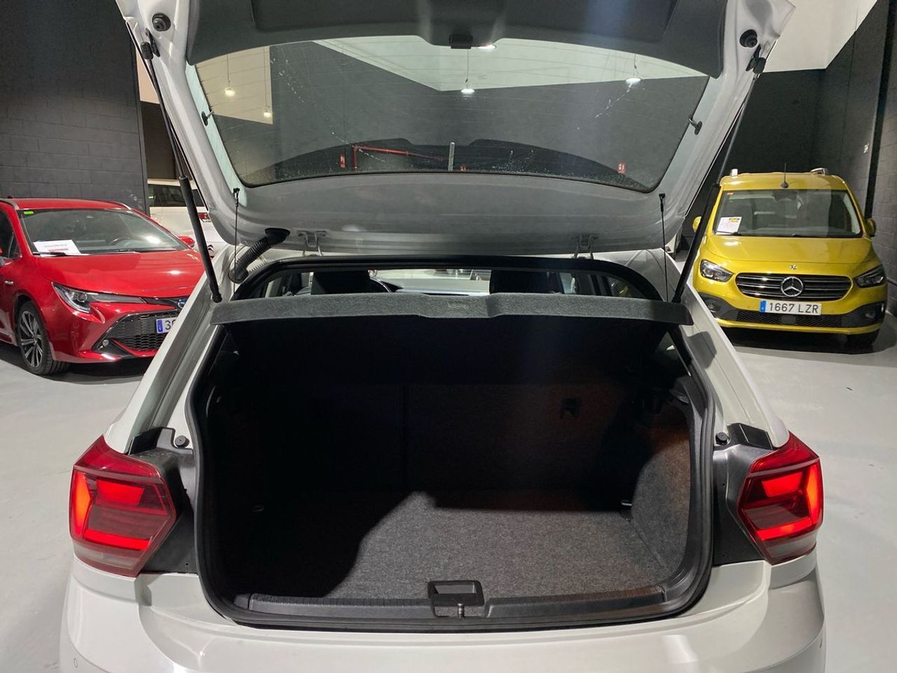 Volkswagen Polo Advance 1.6 TDI 70kW (95CV) - Foto 19