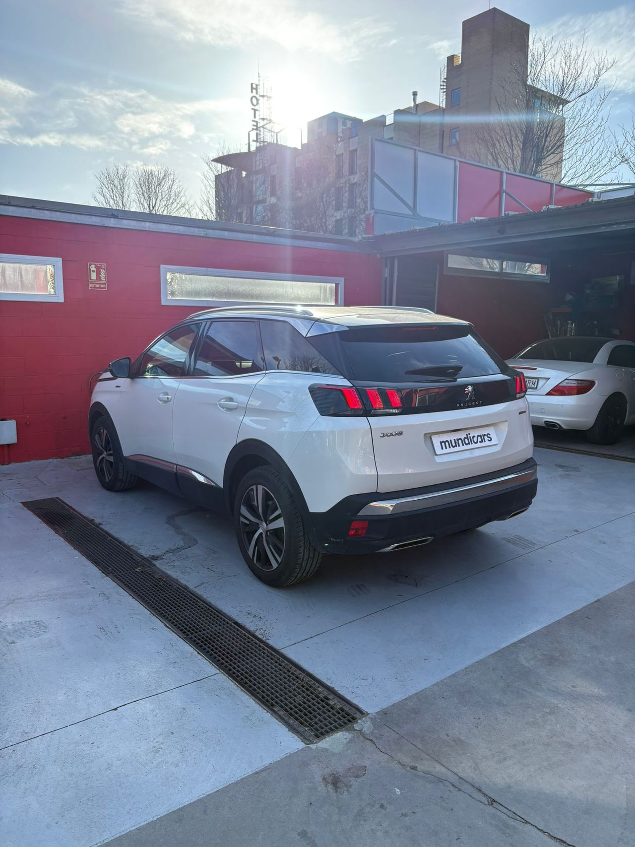 Peugeot 3008 GT Line BlueHDi 96kW (130CV) S&S EAT8 - Foto 9
