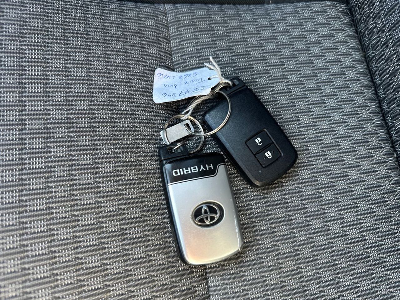 Toyota Auris 1.8 Hybrid Advance - Foto 23