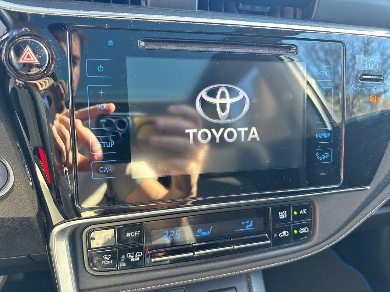 Toyota Auris 1.8 Hybrid Advance - Foto 16