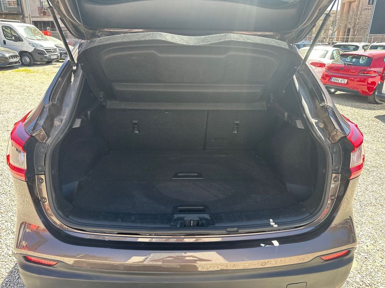 Nissan Qashqai dCi 130 CV TEKNA - Foto 19