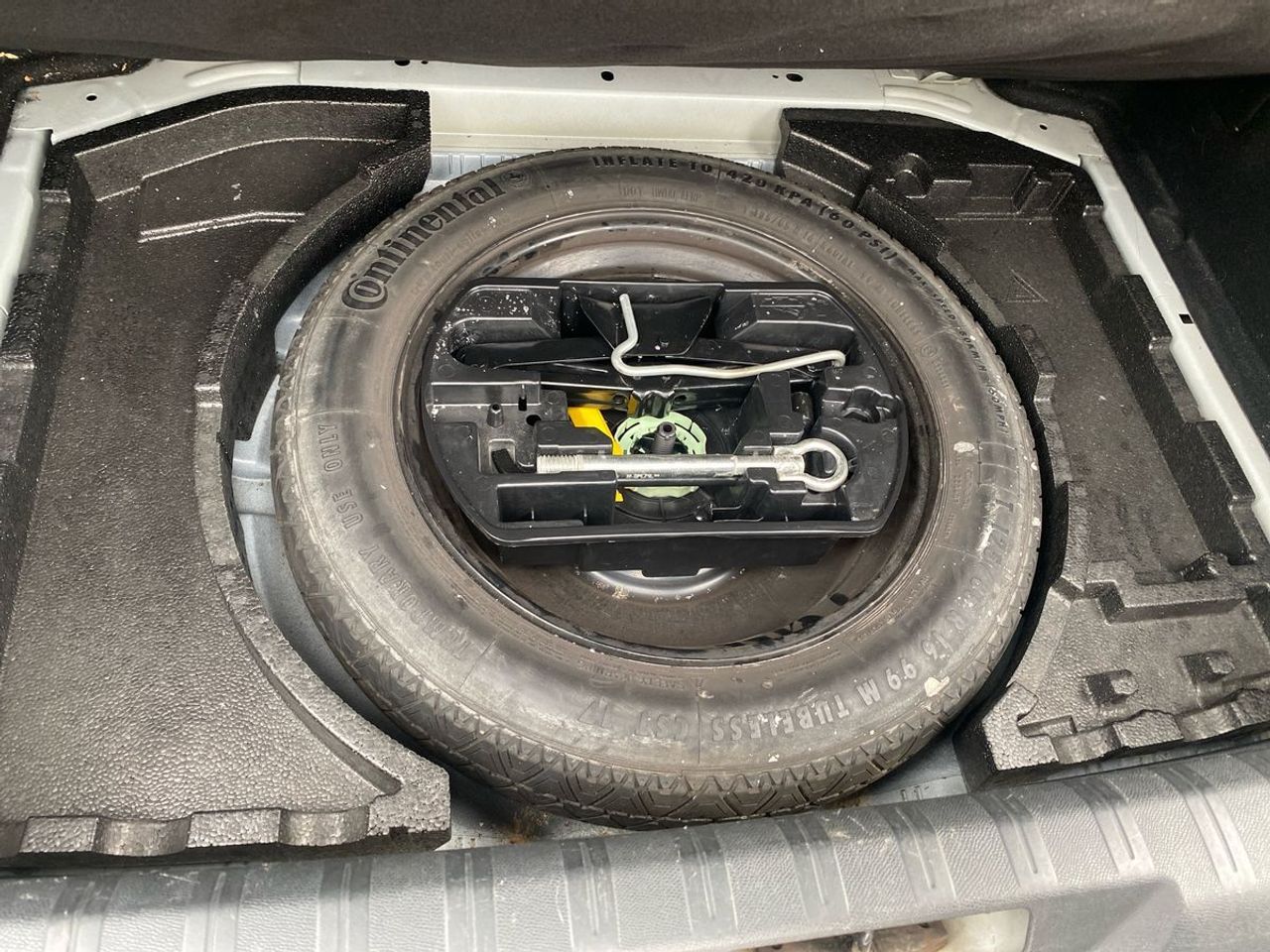 Peugeot 308 Allure 1.6 BlueHDi 120 - Foto 15