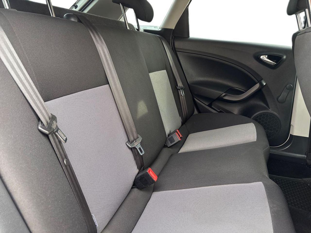 Seat Ibiza ST 1.2 TSI 90 CV Style - Foto 18