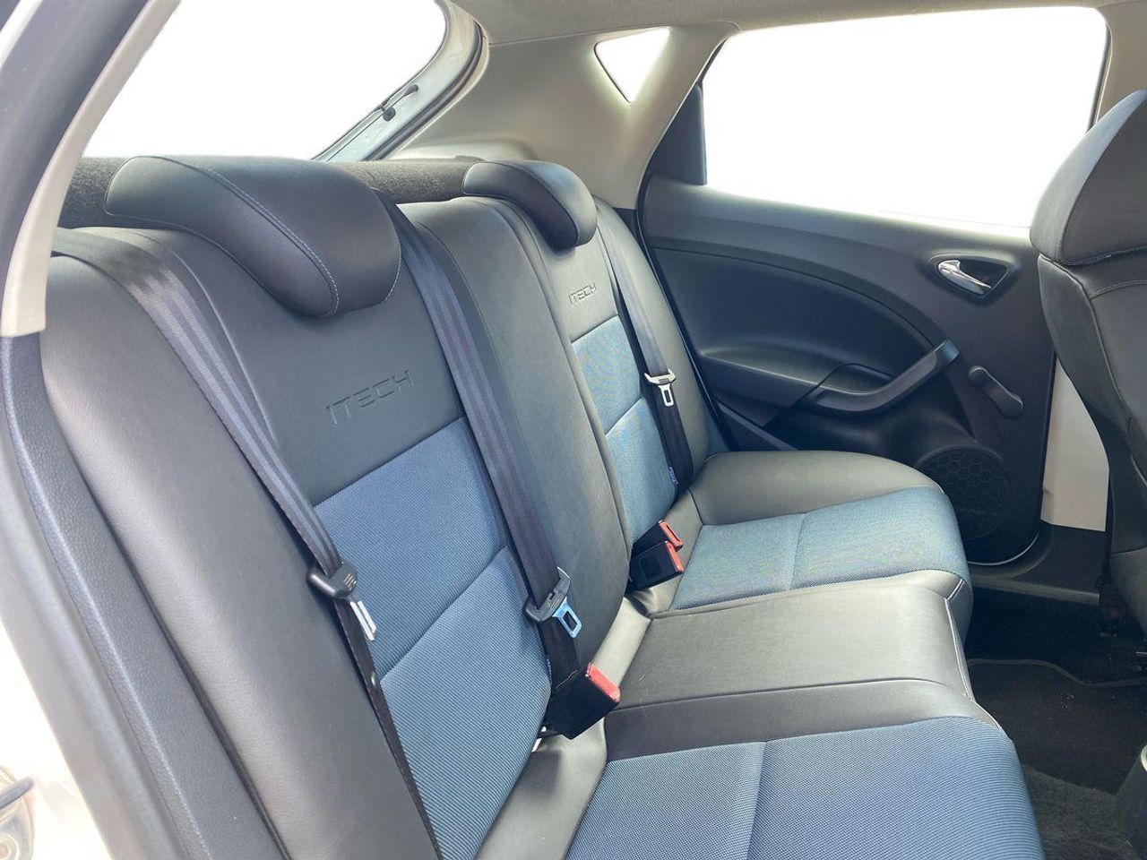 Seat Ibiza 1.2 TSI Style ITech 30 Aniversario - Foto 18