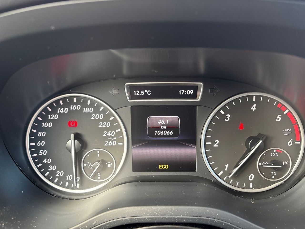 Mercedes Clase B B 180 CDI AMG Line - Foto 14