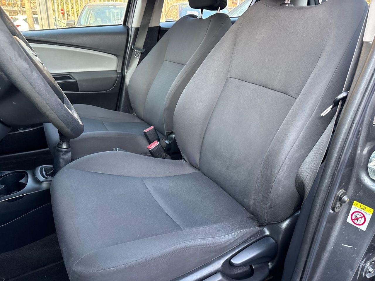 Toyota Yaris 1.0 VVT-i City - Foto 21