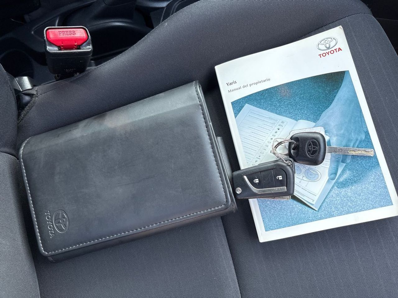 Toyota Yaris 1.0 VVT-i City - Foto 20