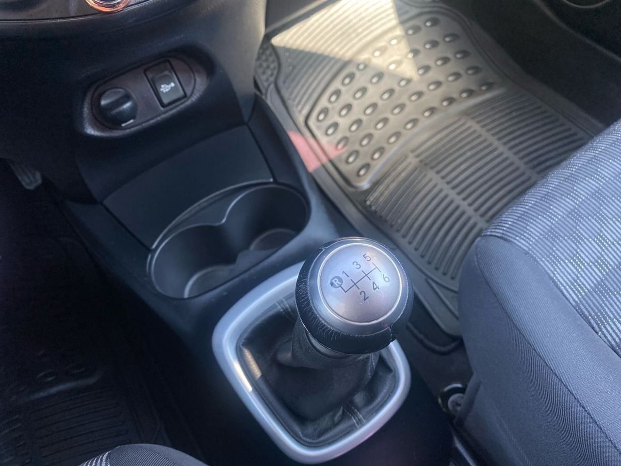 Toyota Yaris 1.33 Dual VVT-i Active - Foto 13