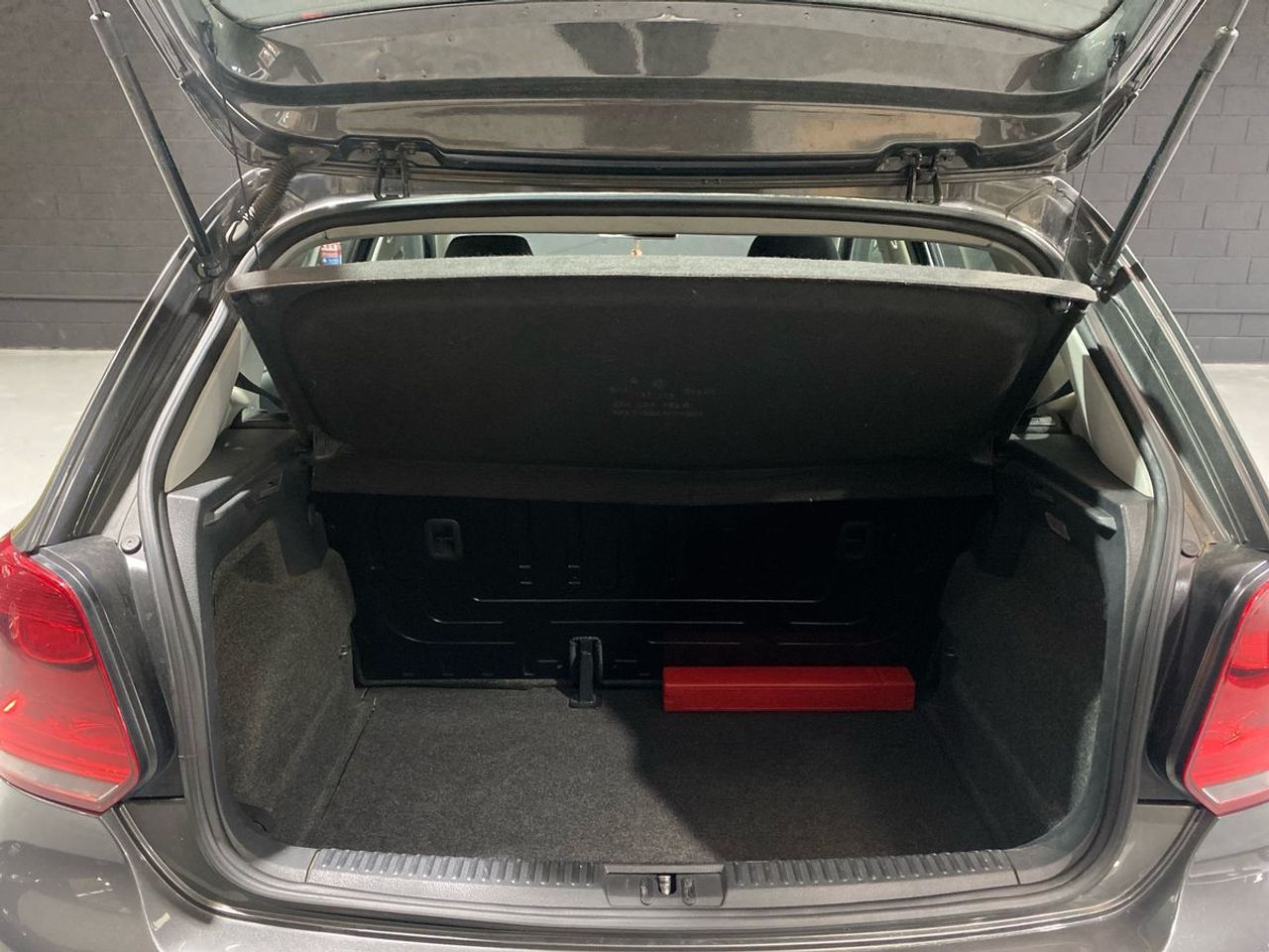 Volkswagen Polo 1.4 Advance - Foto 19