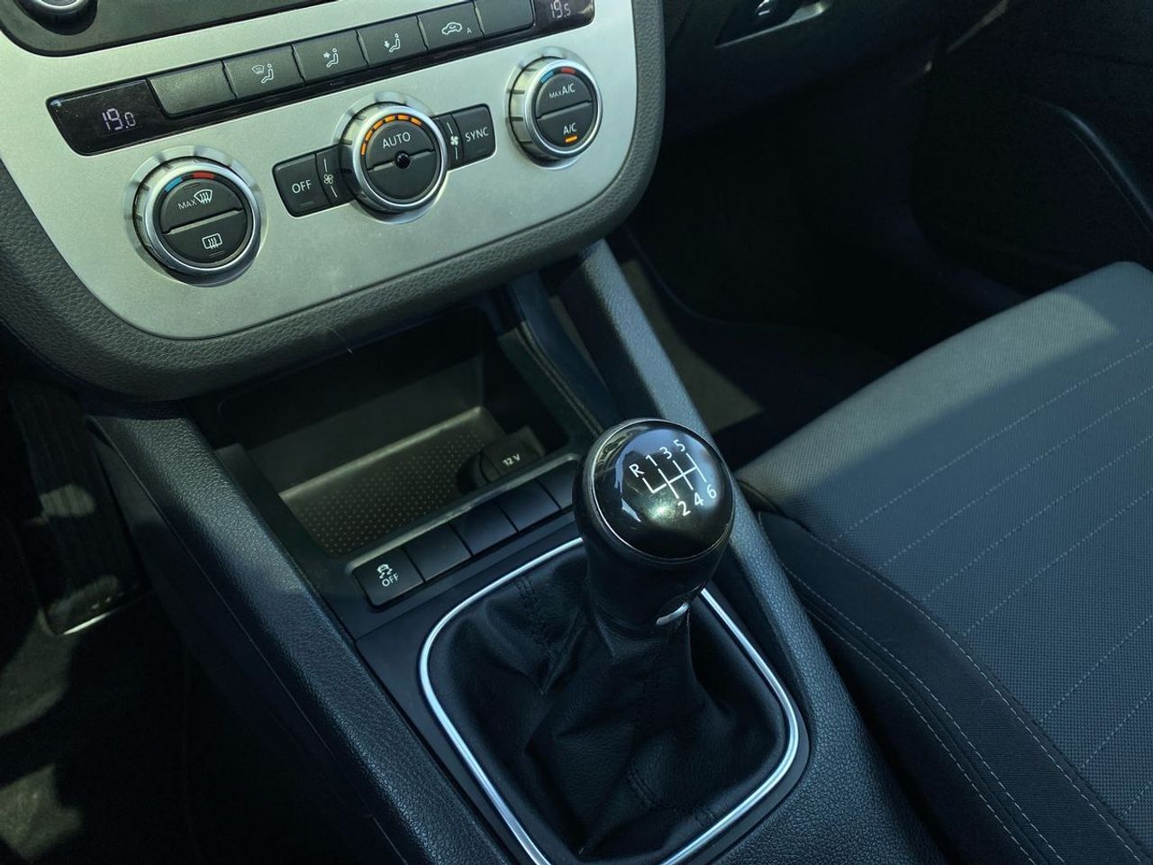 Volkswagen Scirocco RLine 1.4 TSI BMT - Foto 13