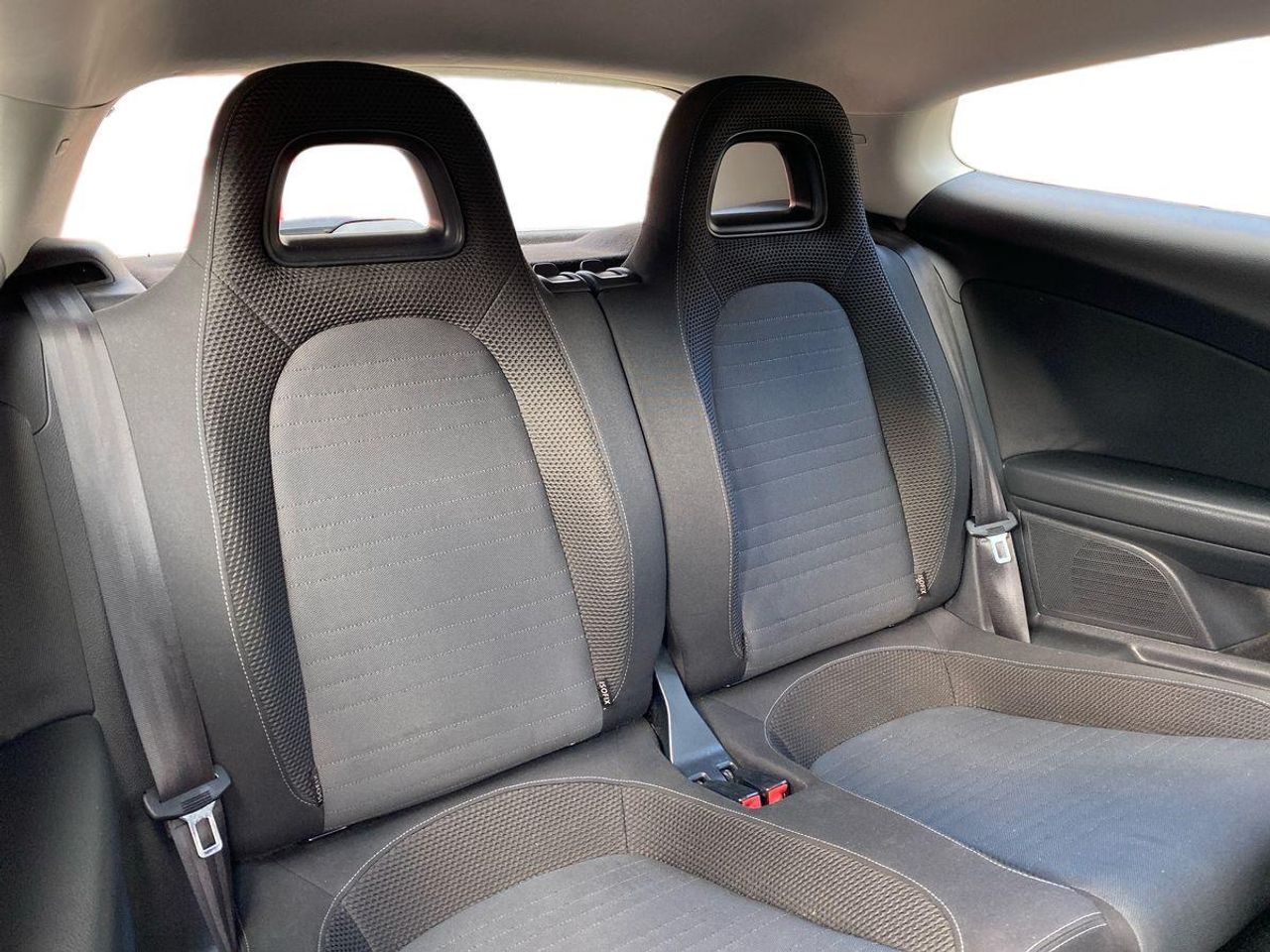 Volkswagen Scirocco RLine 1.4 TSI BMT - Foto 19