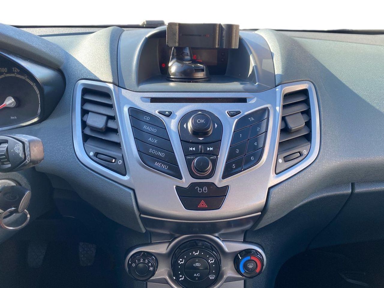 Ford Fiesta 1.4 TDCI Ambiente - Foto 16