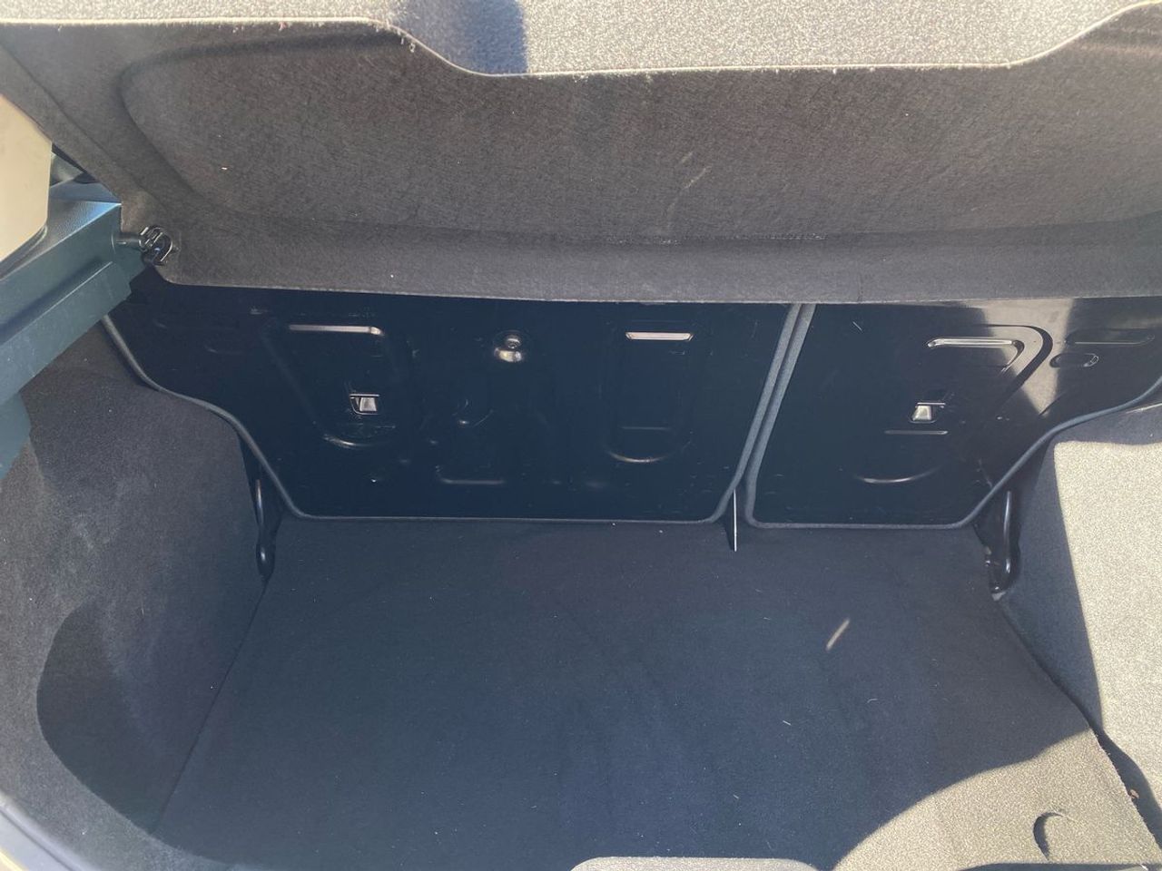 Ford Fiesta 1.4 TDCI Ambiente - Foto 19