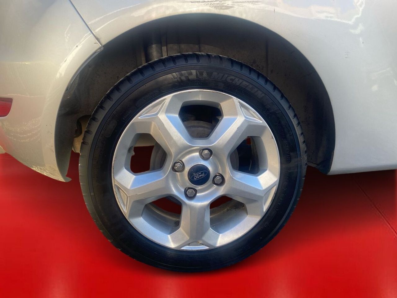 Ford Fiesta 1.4 TDCI Ambiente - Foto 10