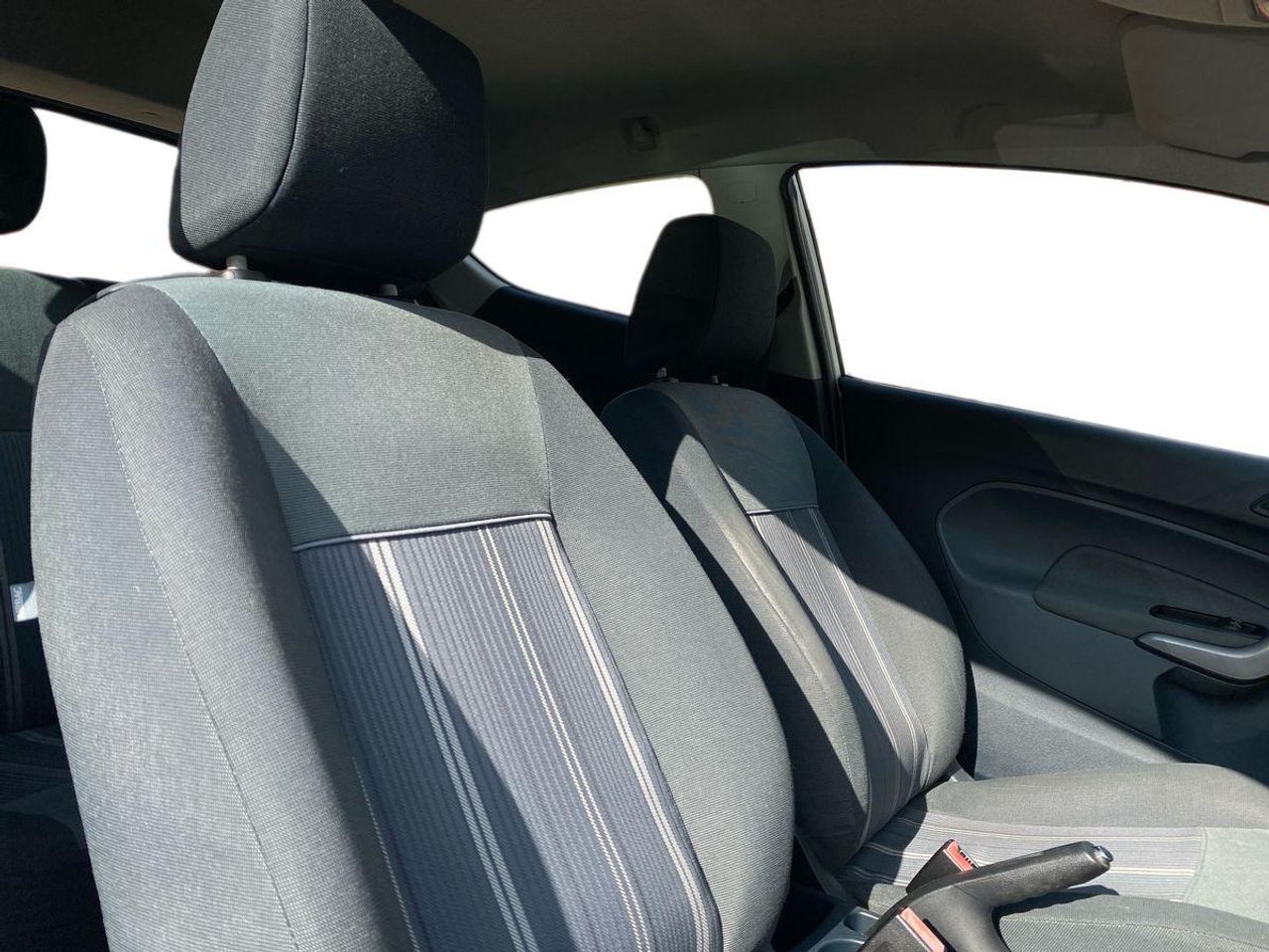 Ford Fiesta 1.4 TDCI Ambiente - Foto 17