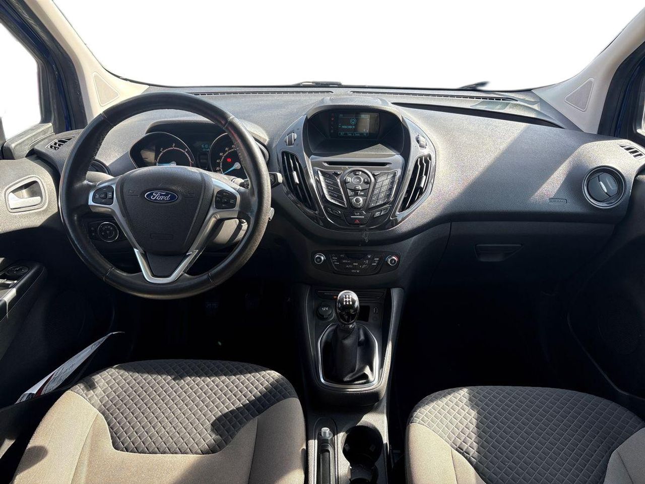 Ford Tourneo Courier 1.5 TDCi Trend - Foto 11