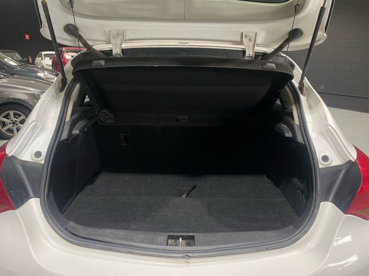 Opel Astra 1.4 Enjoy - Foto 19