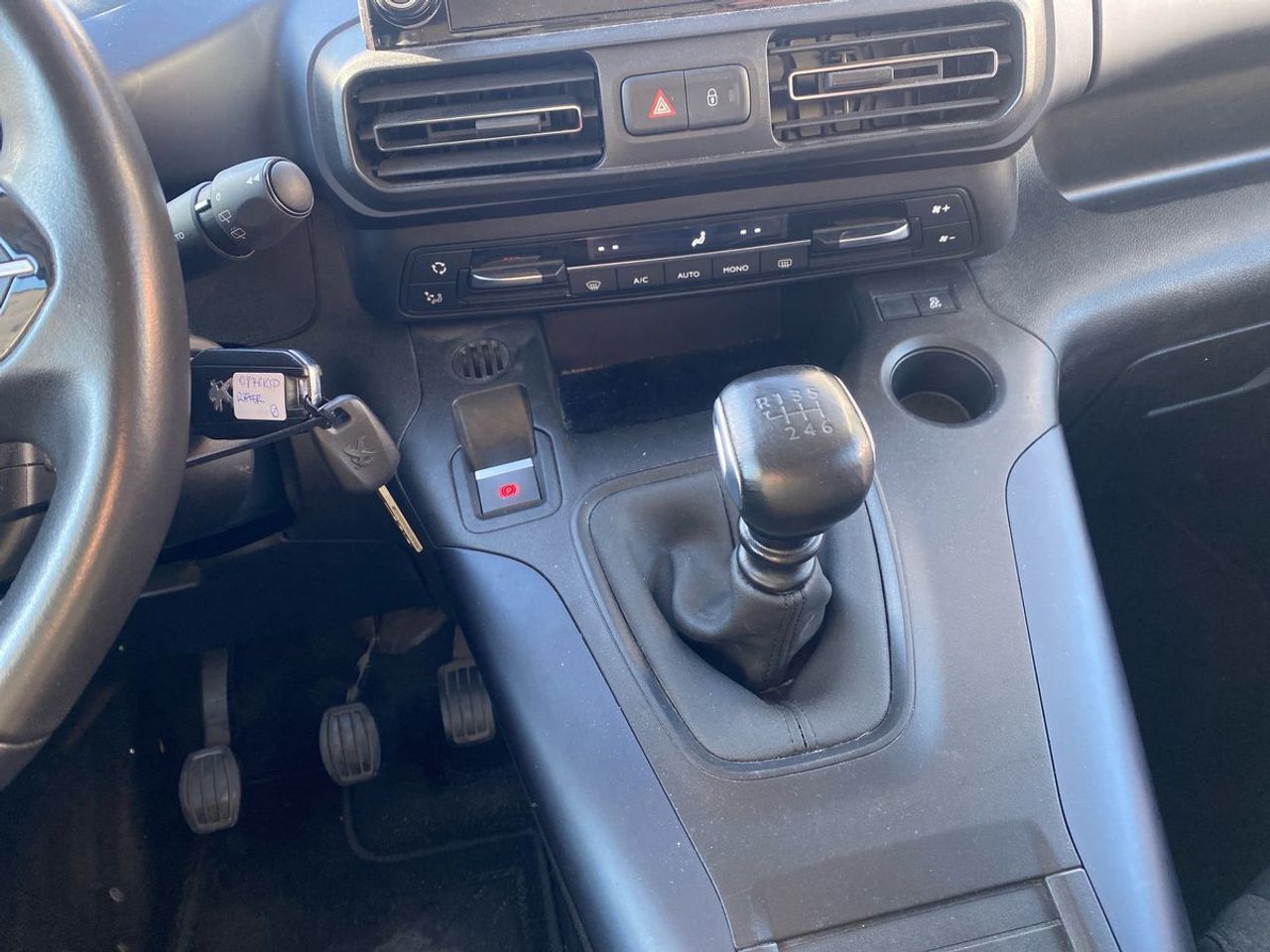 Peugeot Rifter Allure Standard BlueHDi - Foto 13