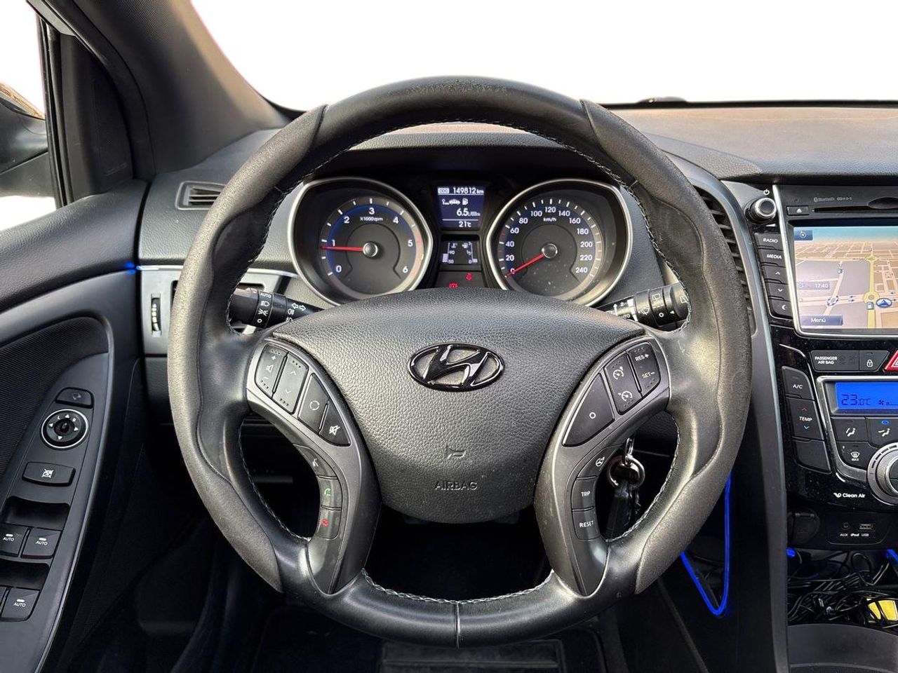 Hyundai i30 1.6 CRDi BlueDrive Tecno Nav - Foto 12