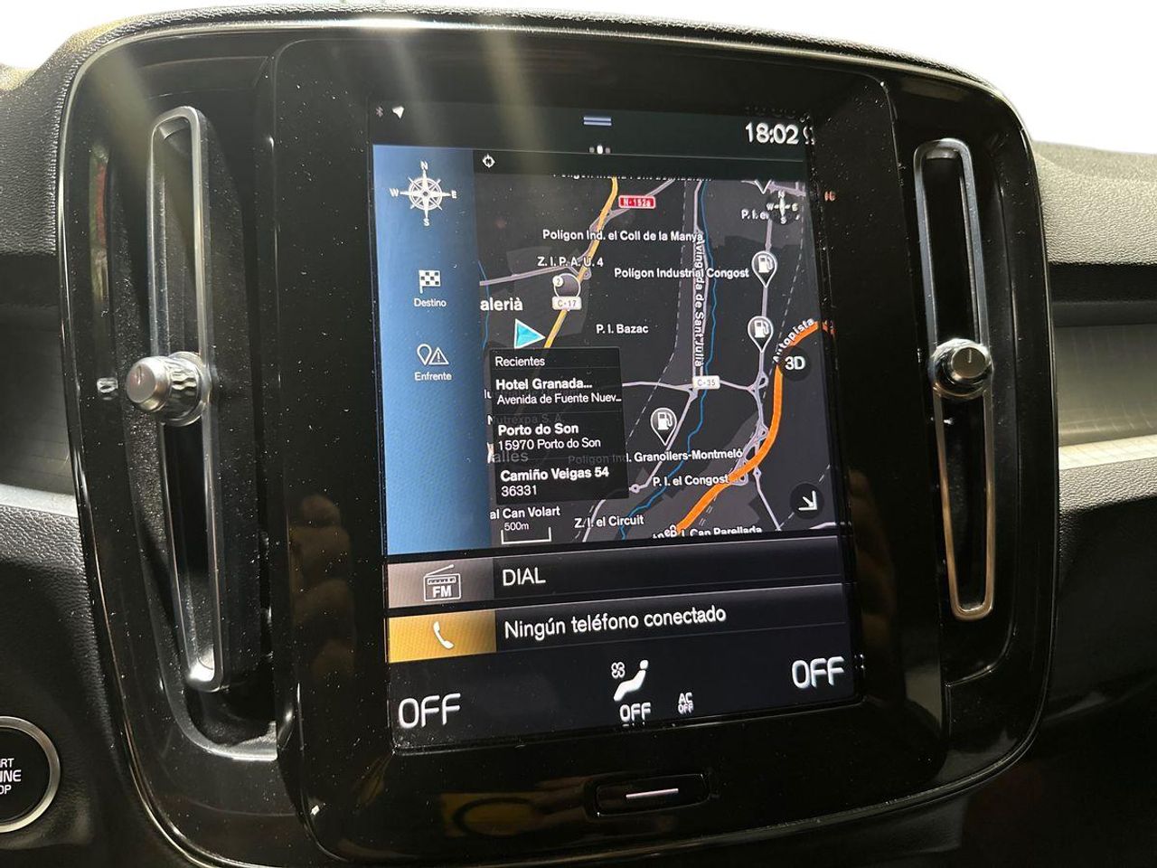 Volvo XC40 Momentum Core T2 - Foto 18