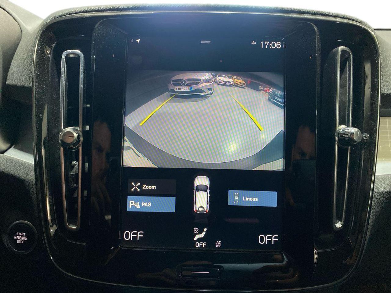 Volvo XC40 Momentum Core T2 - Foto 15