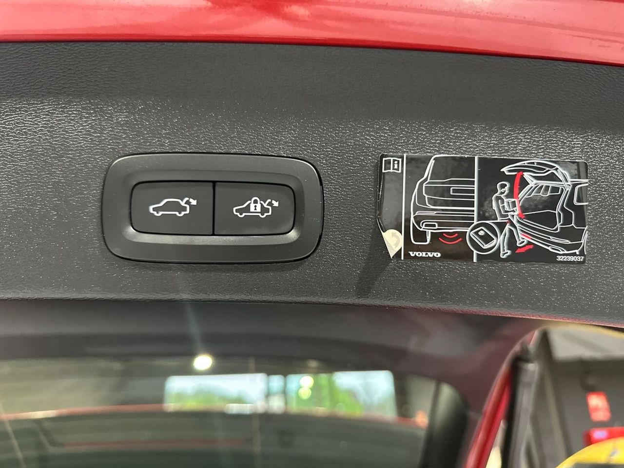 Volvo XC40 Momentum Core T2 - Foto 22