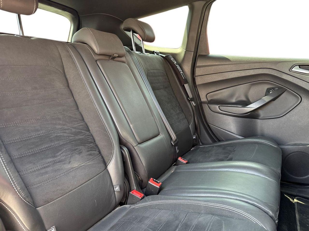 Ford Kuga ST-Line 1.5 EcoBoost Auto-Start-Stop 110 kW (150 CV) 4x2 - Foto 18