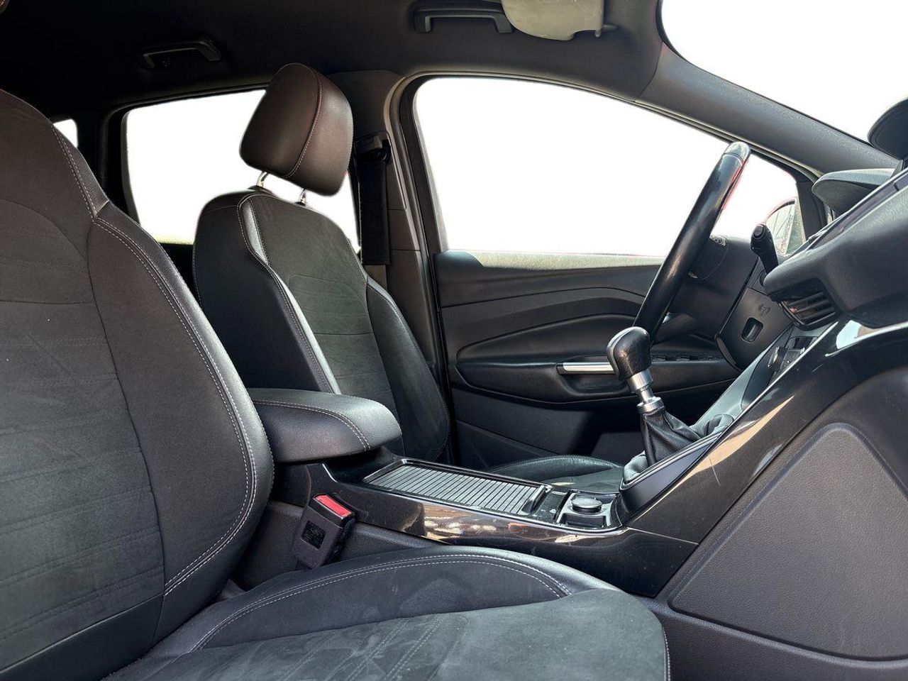 Ford Kuga ST-Line 1.5 EcoBoost Auto-Start-Stop 110 kW (150 CV) 4x2 - Foto 17