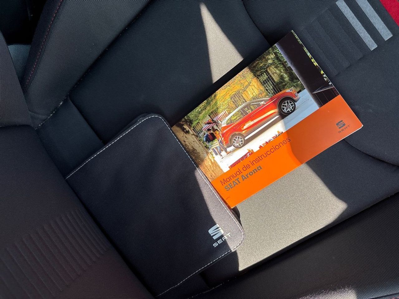 Seat Arona 1.0 TSI FR Edition - Foto 24