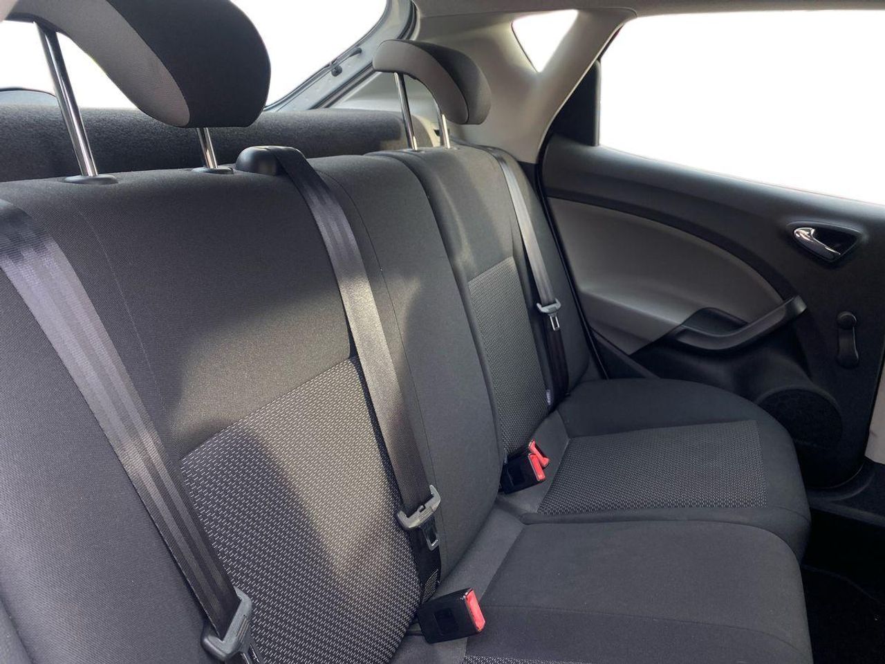 Seat Ibiza 1.4 TDI Style - Foto 20