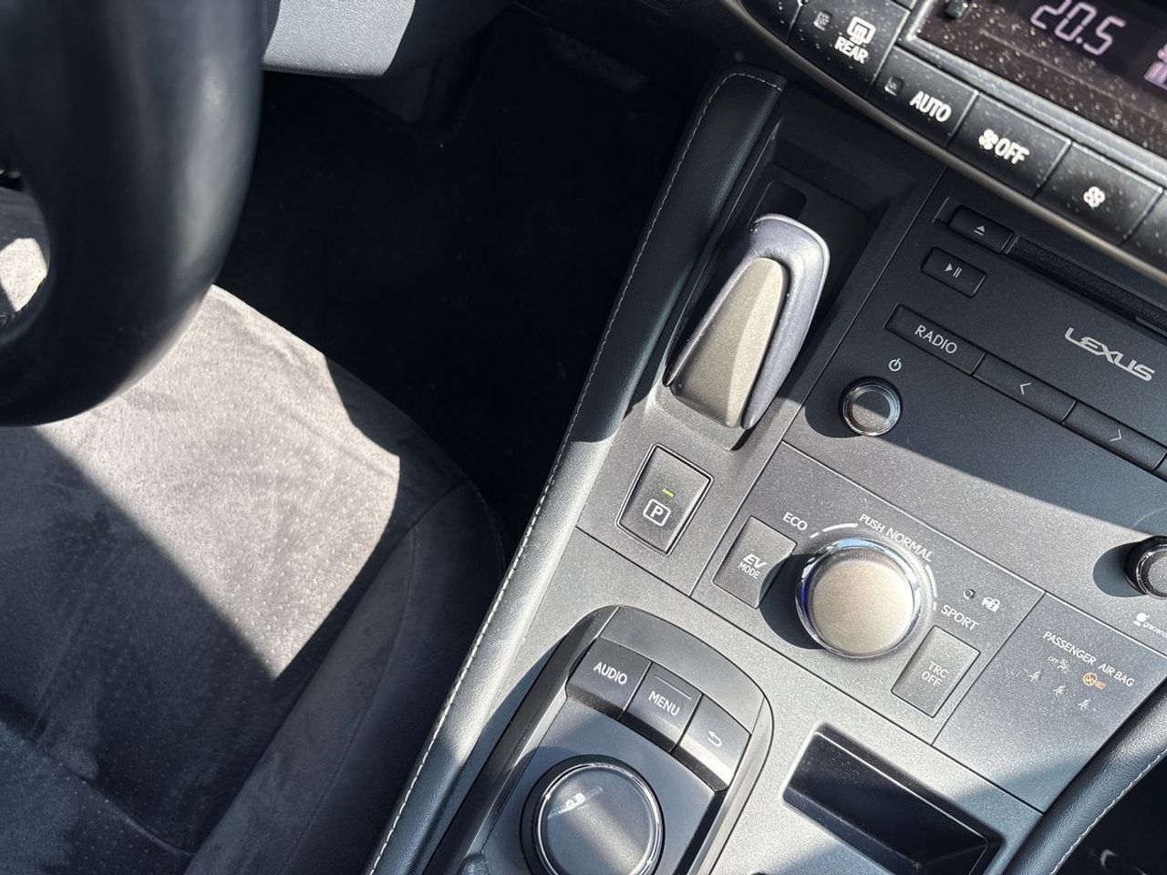 Lexus CT 200h - Foto 14