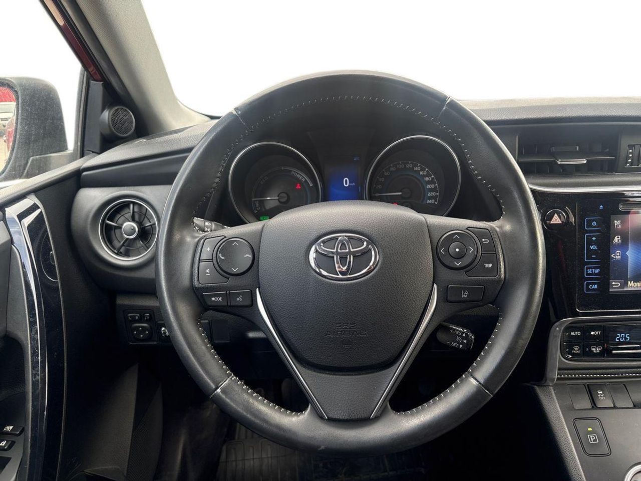 Toyota Auris 1.8 Hybrid Active - Foto 14