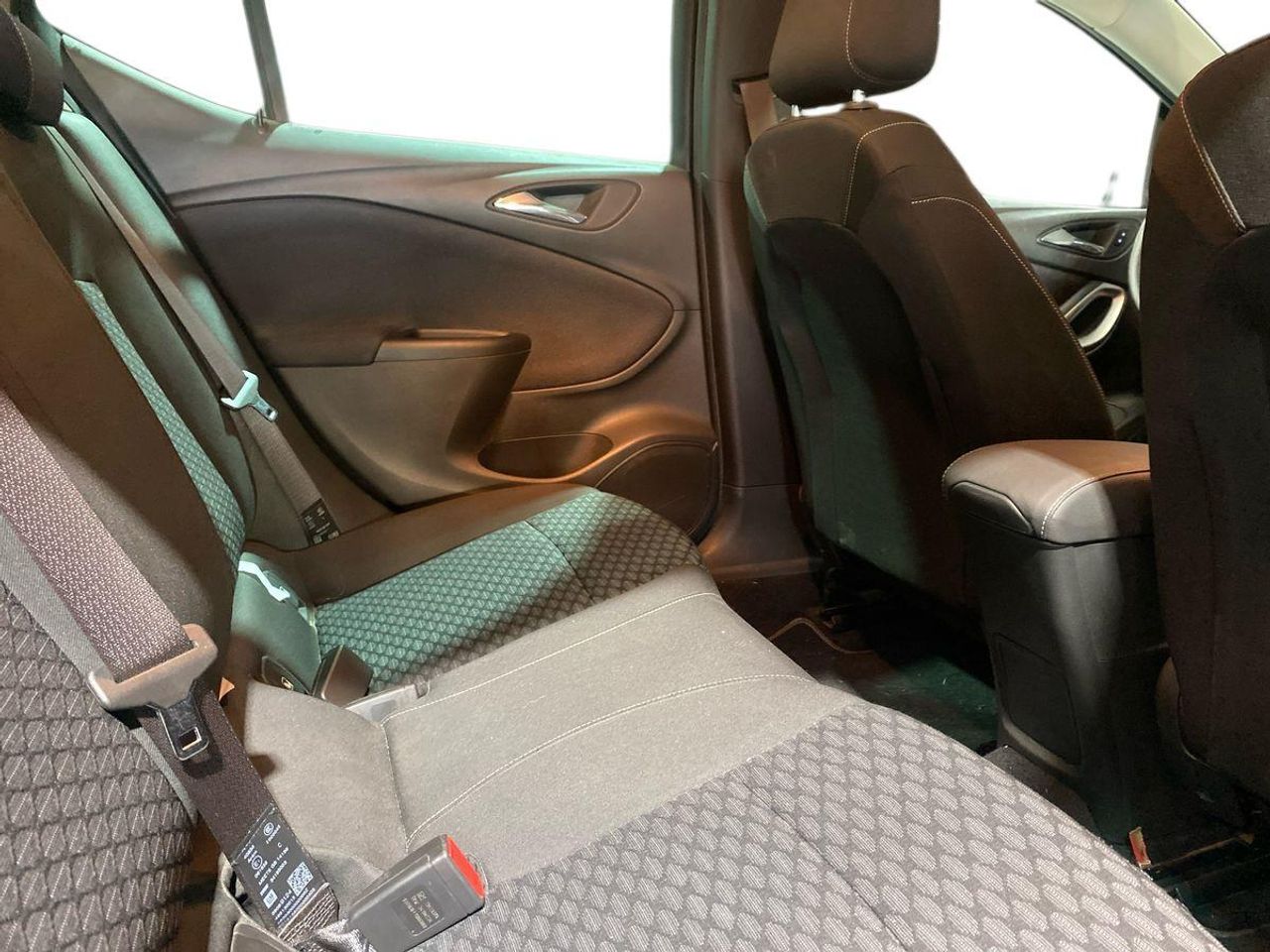 Opel Astra 1.4 SIDI Turbo Dynamic - Foto 20