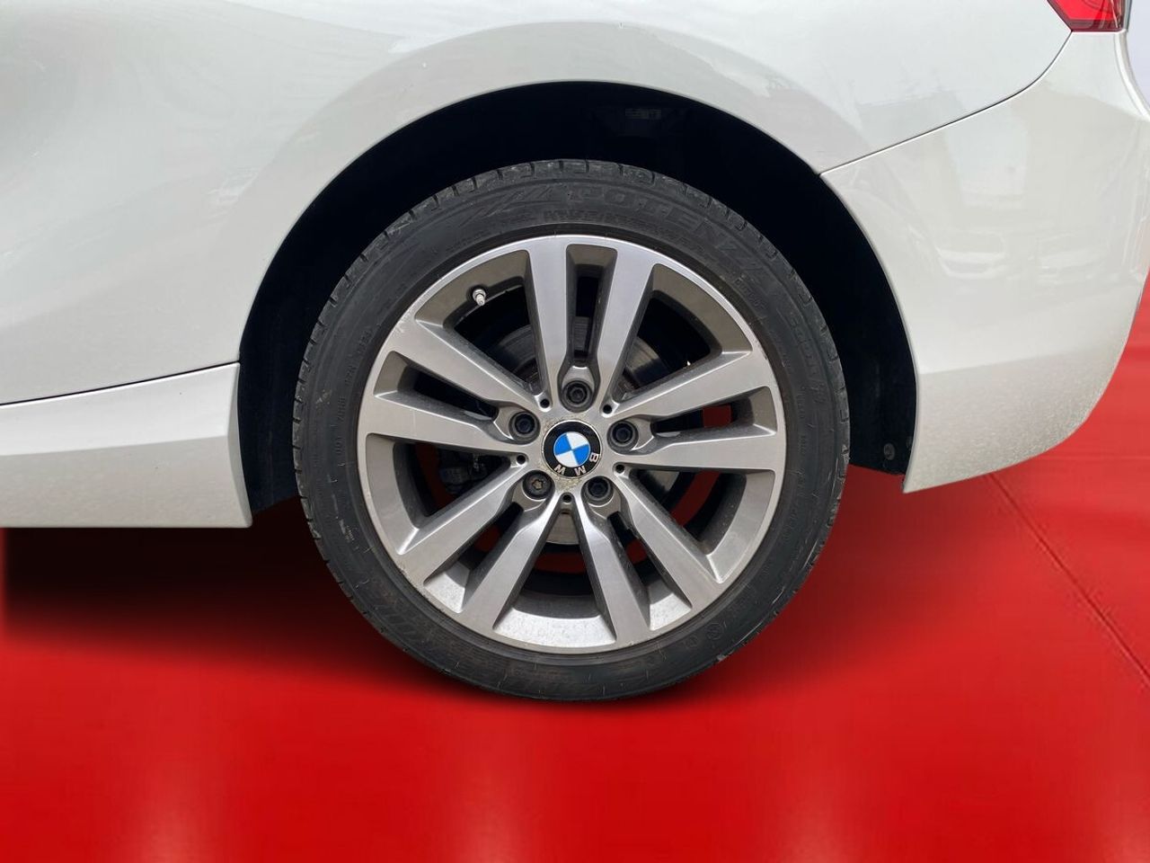 BMW Serie 1 116d Advantage - Foto 11
