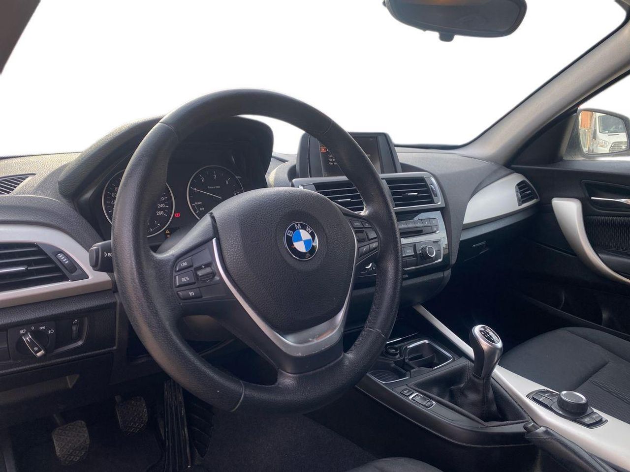 BMW Serie 1 116d Advantage - Foto 13